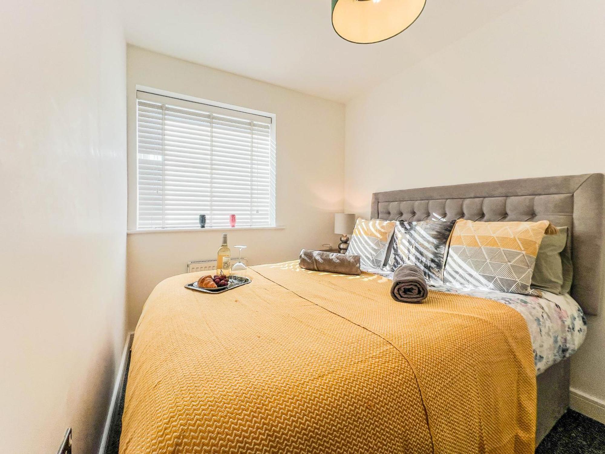 Ao Arena Etihad Gem 6 Guests Villa Manchester Ngoại thất bức ảnh
